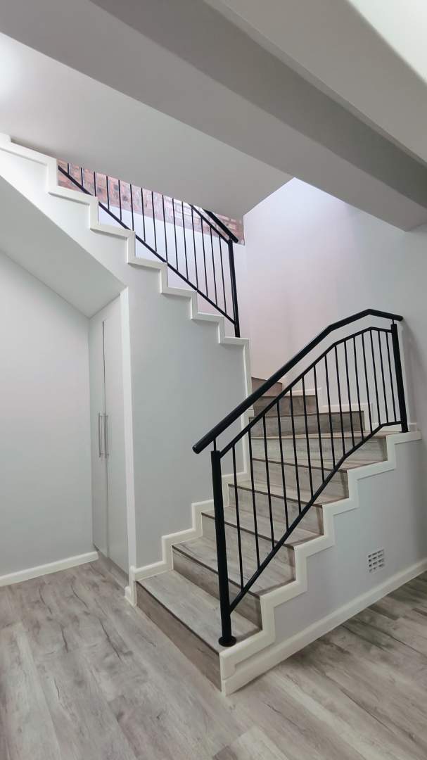 To Let 3 Bedroom Property for Rent in Island View Western Cape